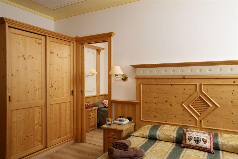 Alexander Hotel Alpine Wellness Dolomites Молвена Екстериор снимка