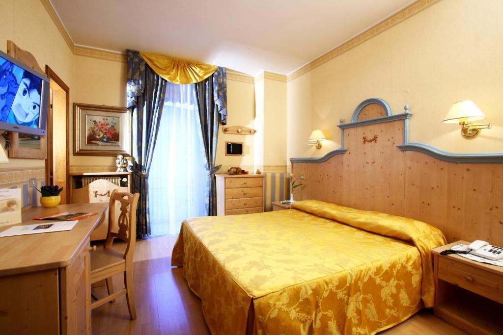 Alexander Hotel Alpine Wellness Dolomites Молвена Стая снимка