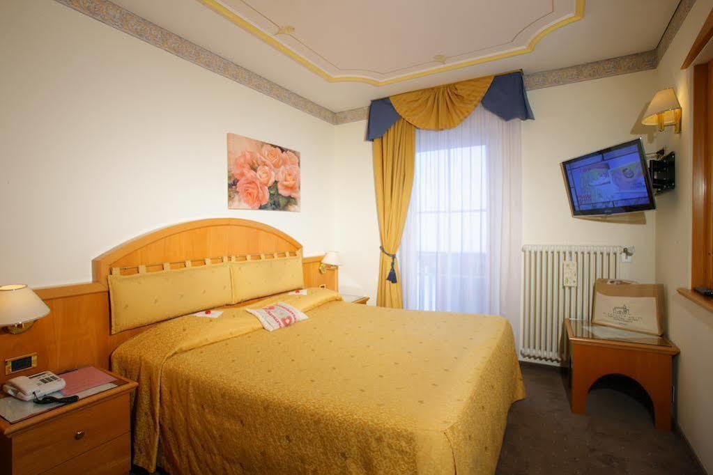 Alexander Hotel Alpine Wellness Dolomites Молвена Екстериор снимка